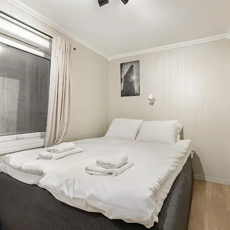 Modern With 2 Bedrooms And A Sofa Bed Apartment *