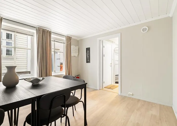 Modern With 2 Bedrooms And A Sofa Bed Apartment Bergen
